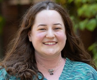 Headshot of Emma Longsjo