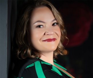 Headshot of Adriana Bobinchock