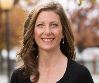 Headshot of Dr. Eve Lewandowski