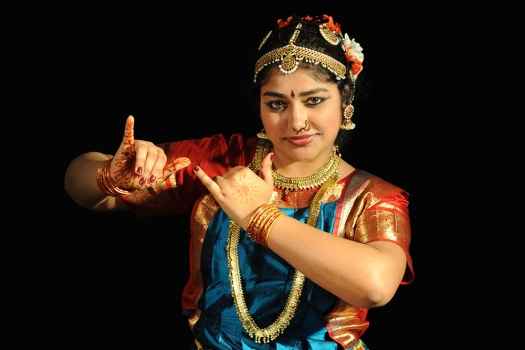 Participant Ramya - person wearing traditional dress