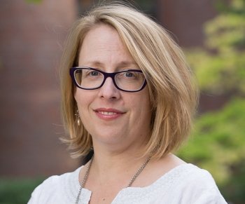Headshot of Dr. Lisa Coyne
